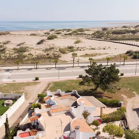 Eusebio - Casa En 4 Personas Y En Primera Linia De Mar - Deltavacaciones Semesterbostad Riumar